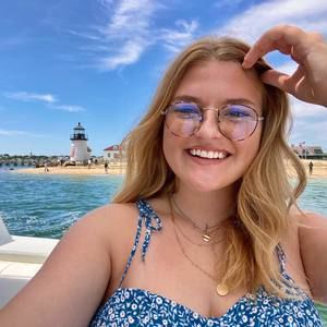 Meet your Posher, Taylor